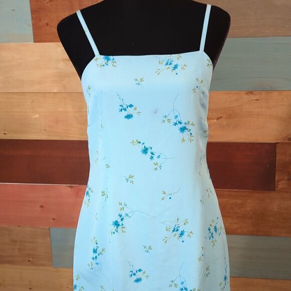 Size 7/8 Express blue dress with shorts - Picture 2 of 6